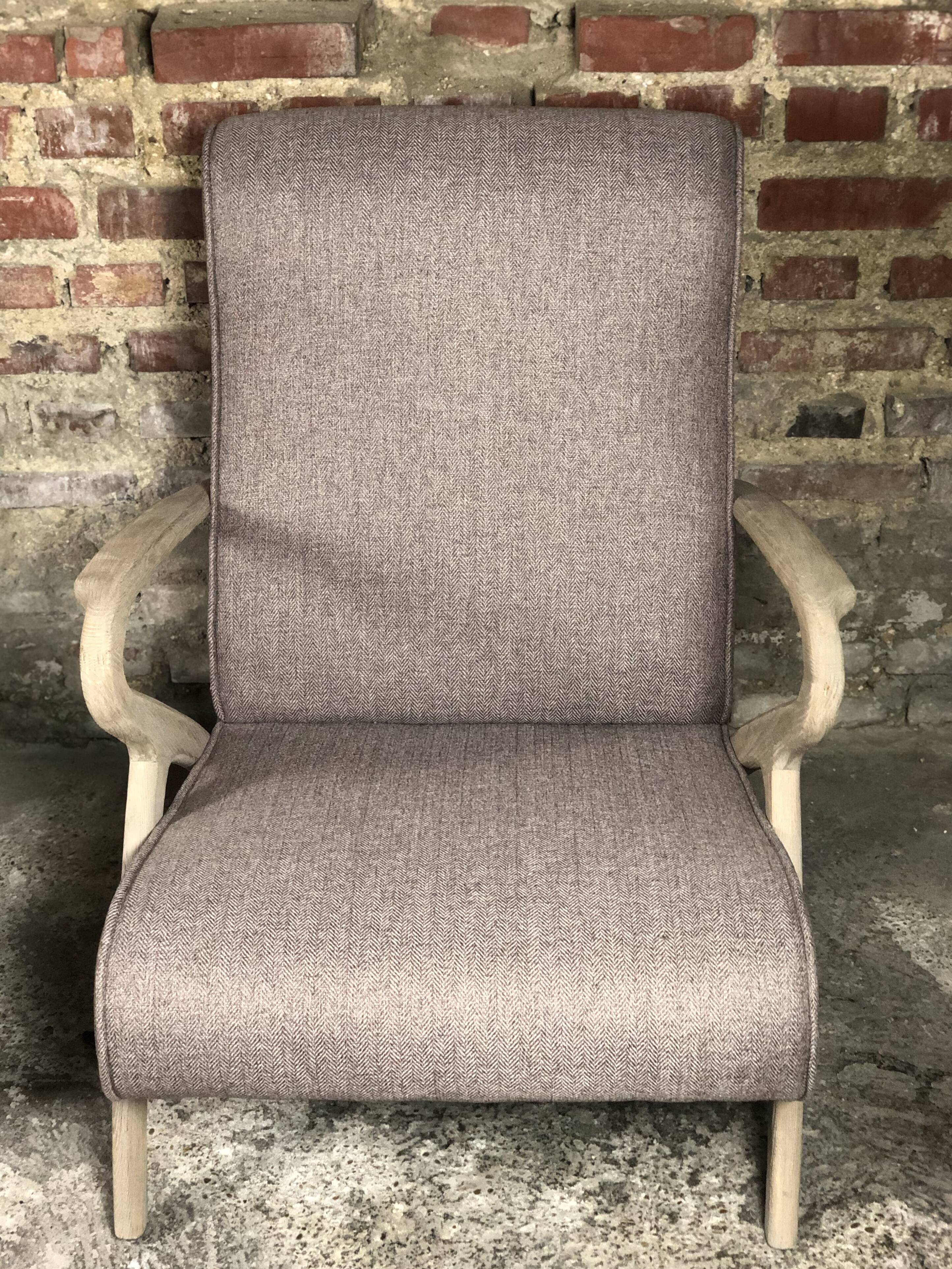 Chairs (pair) in curved rough oak and beige and brown woven mottled fabrics