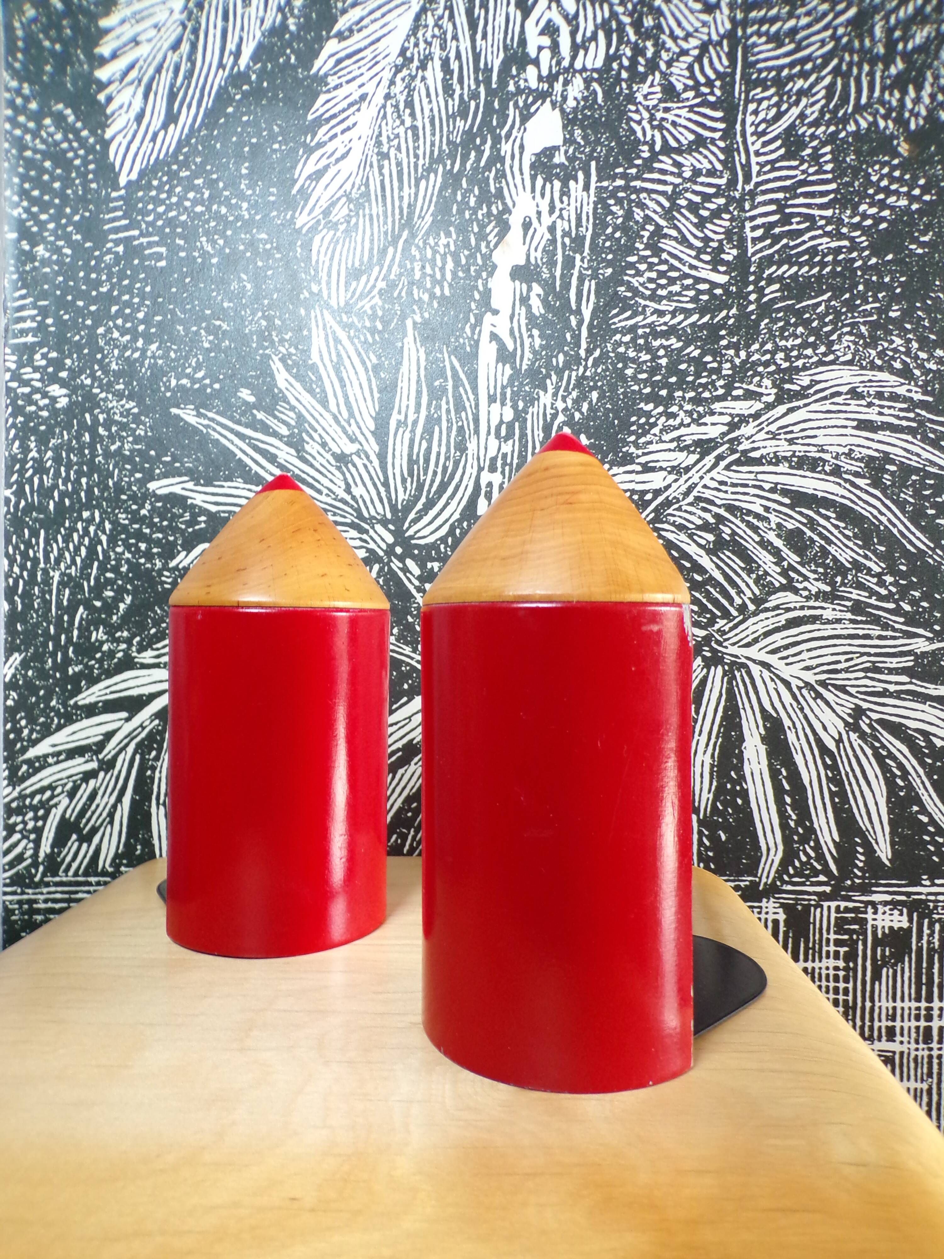 Pair of Maco pencil-shaped bookends
