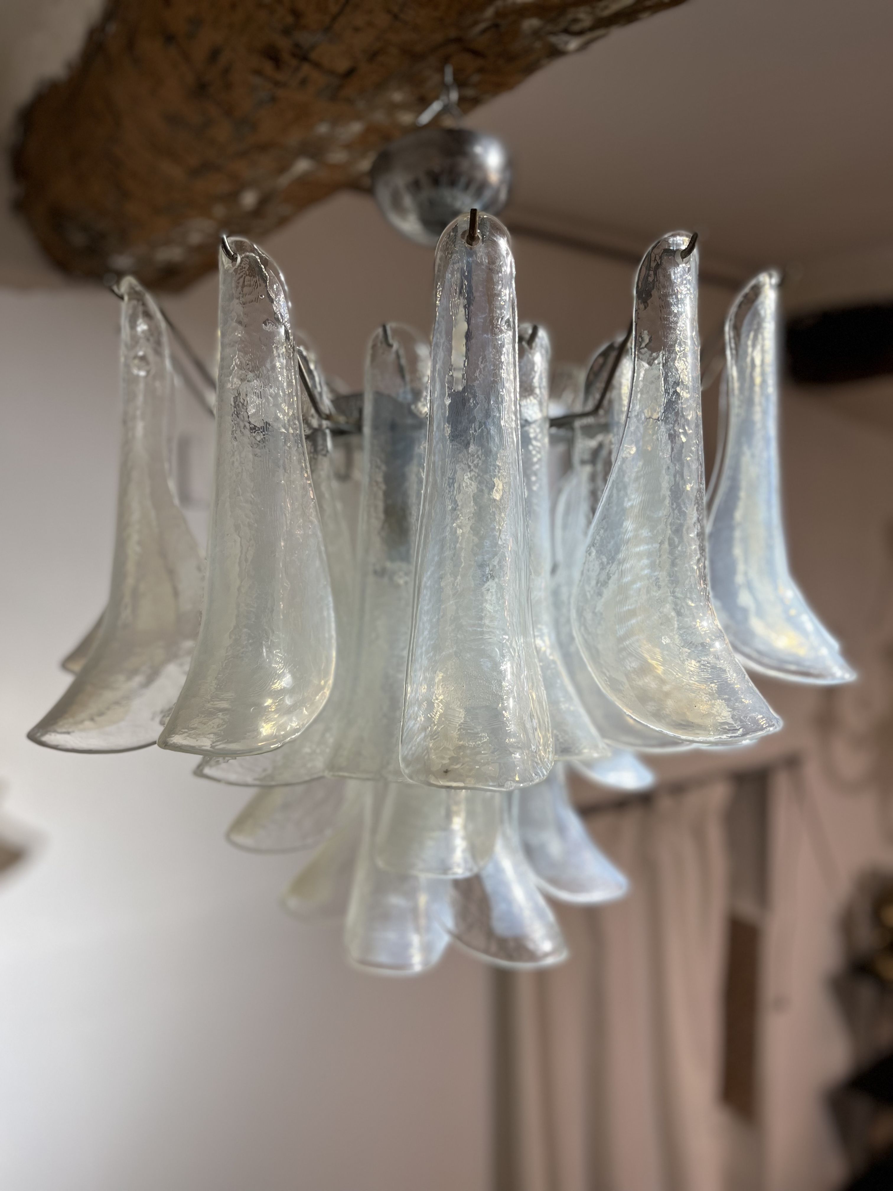 Pair of Murano chandeliers in petal by Paolo Venini