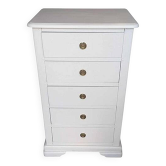 Old chest of drawers