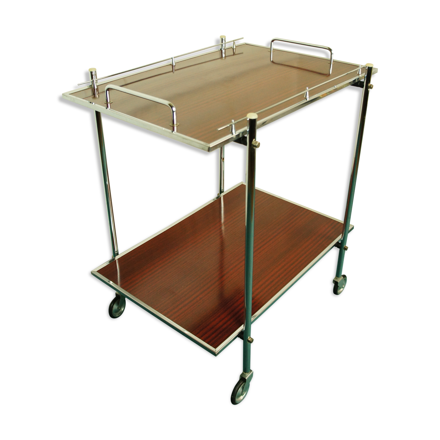 Dessert in formica - chrome