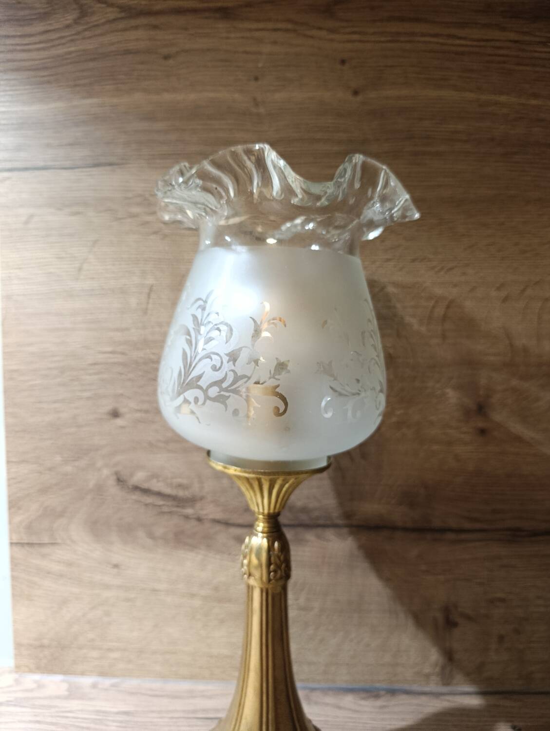 Lampe de table rétro chic bronze, globe à volant, vintage upcyclé