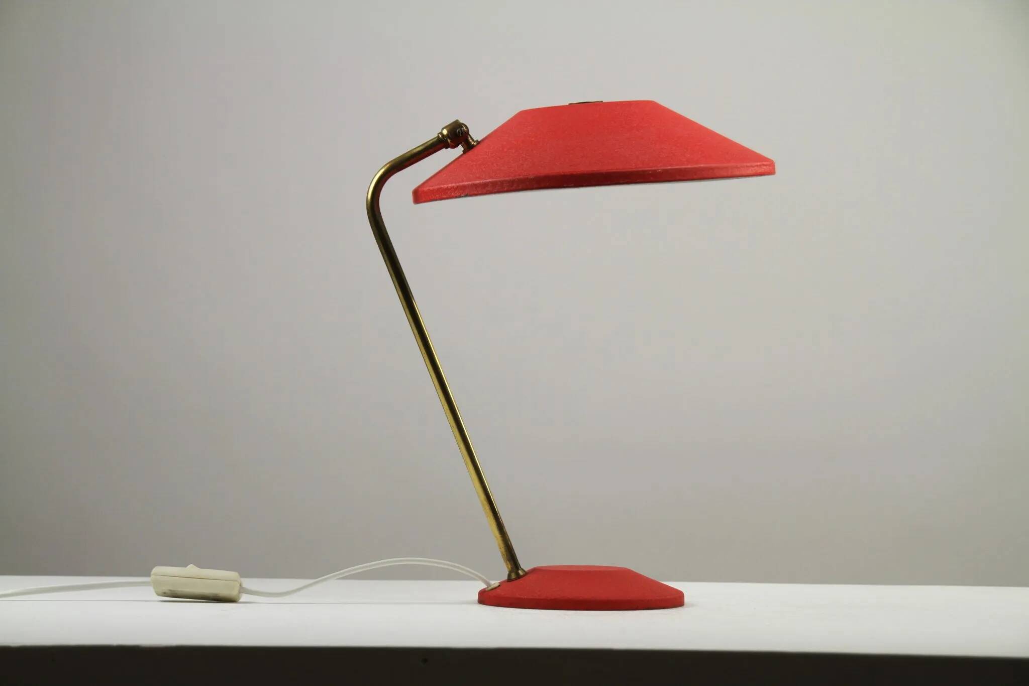 Red Shrink-Lacquered Brass Table Lamp, Germany, 1950s