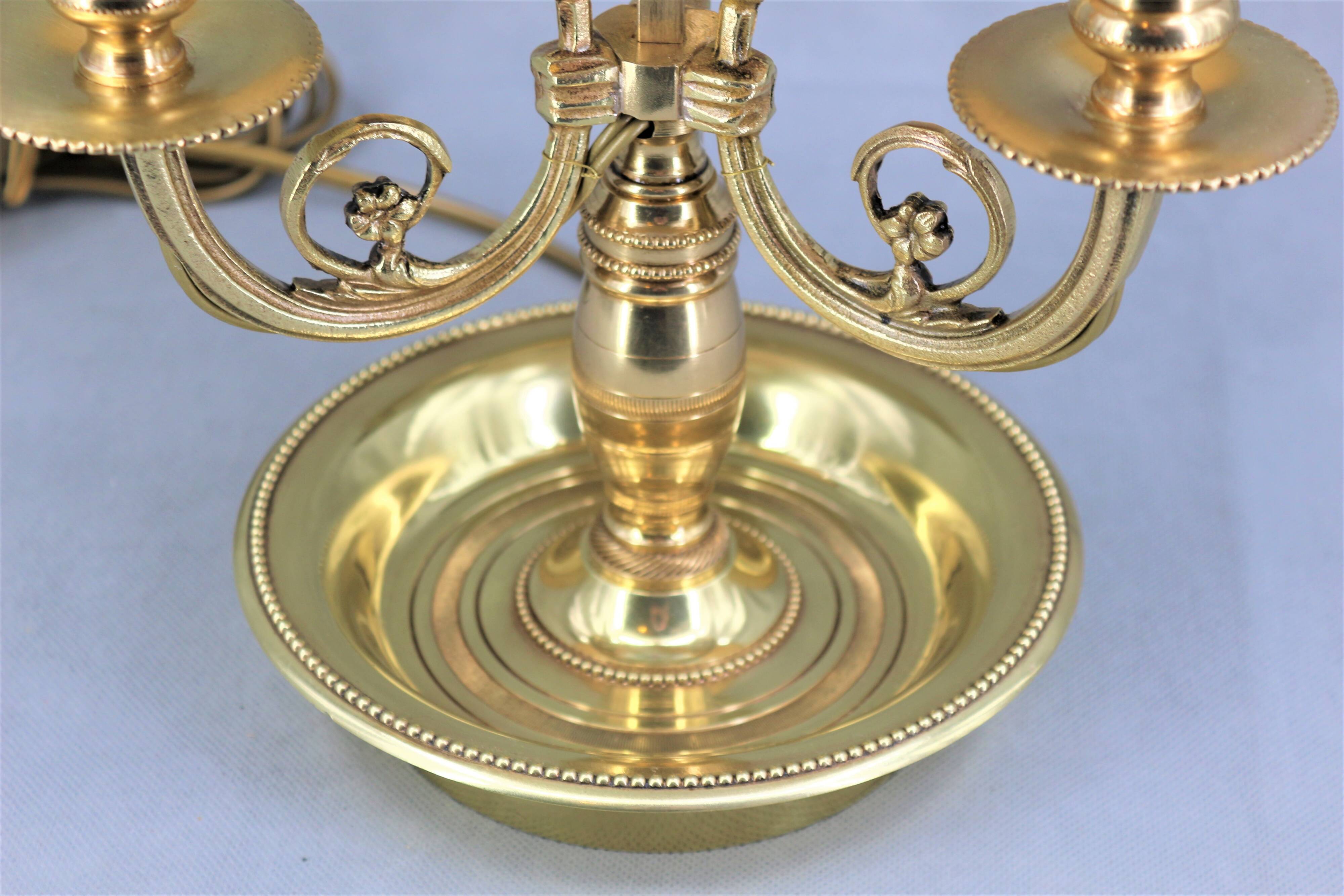 Bouillotte lamp in gilded bronze, Louis XV style, three lights