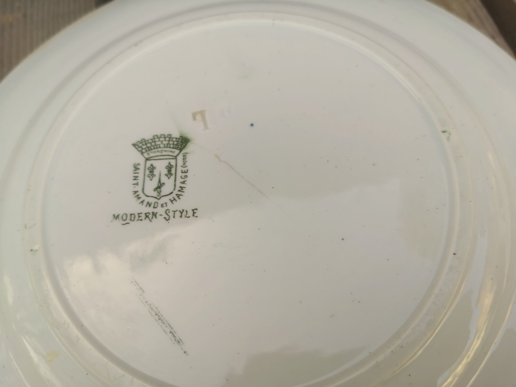 4 plates Terre de Fer Saint Amand Modern Style