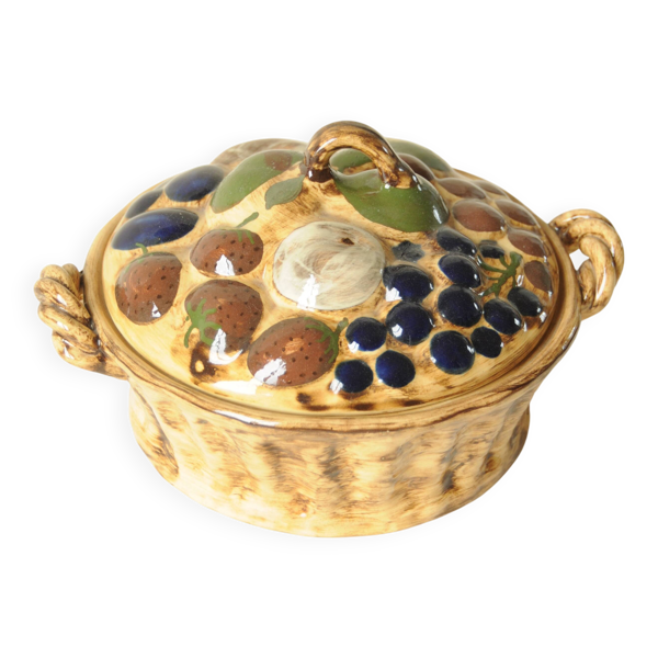 Corbeille de fruits en terre cuite, trompe-l’œil polychrome, poterie Soufflenheim