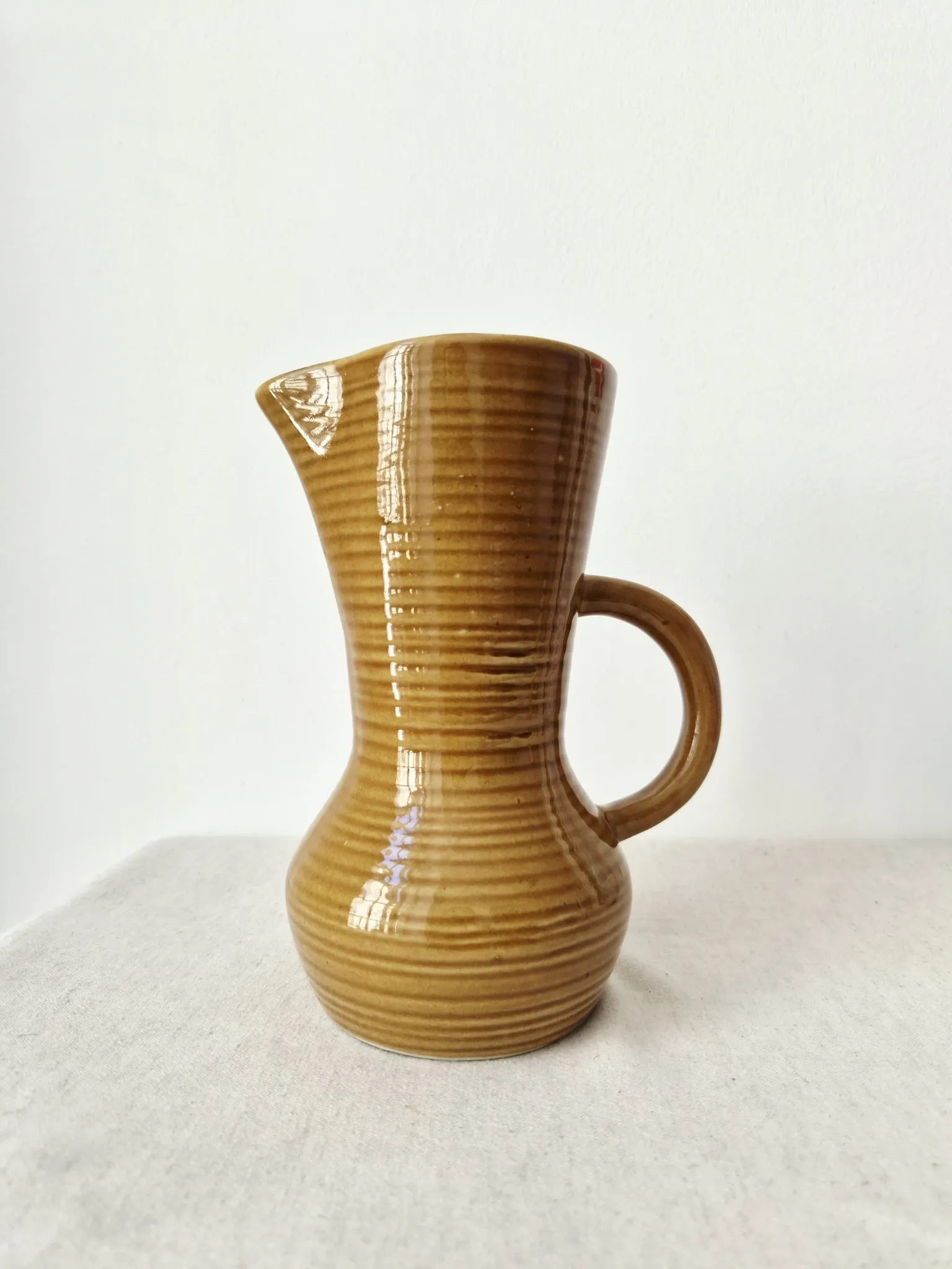 Vintage honey glazed stoneware jug/carafe from the '50s/'60s - Digoin