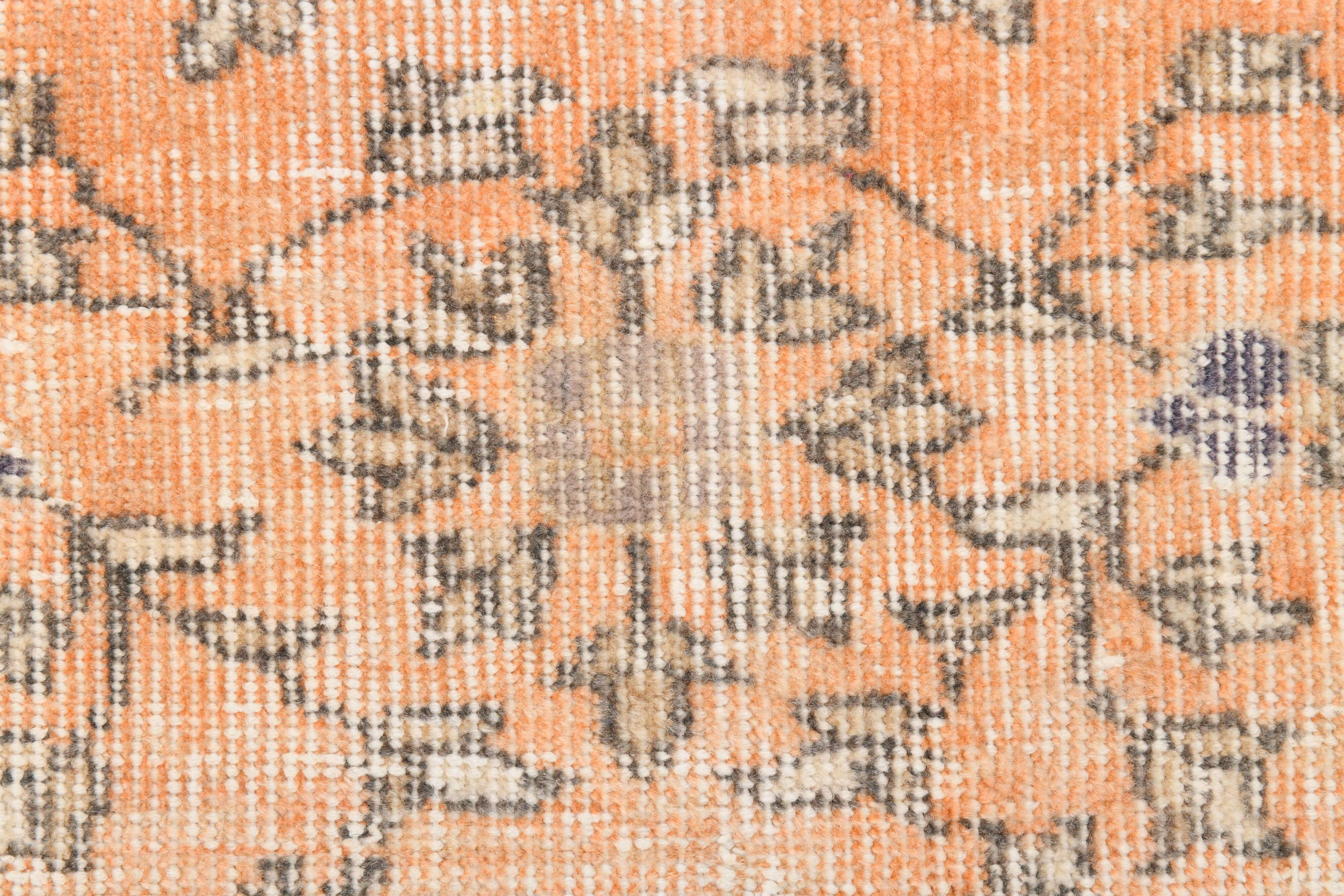 Tapis de couloir turc vintage à motif floral