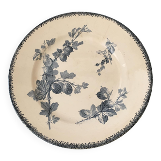 Faience serving dish stamped U & CIE - Sarreguemines, Gooseberry model