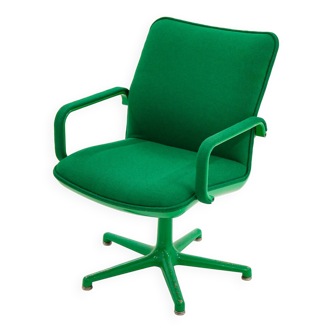 Fauteuil vert avec accoudoirs, Artifort, design de Geoffrey Harcourt