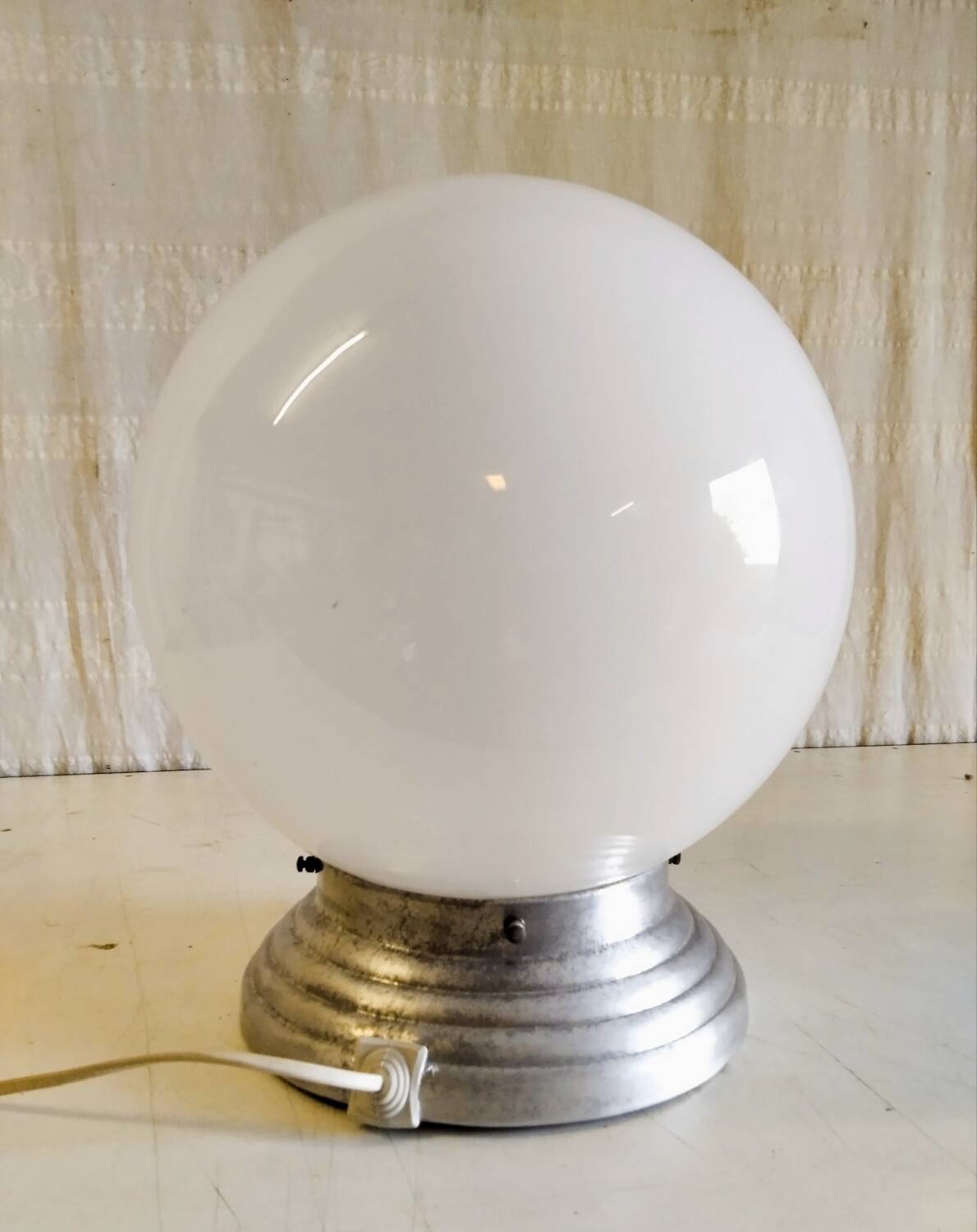 Table lamp globe opaline XXL diameter 30 cm - mid 20th century