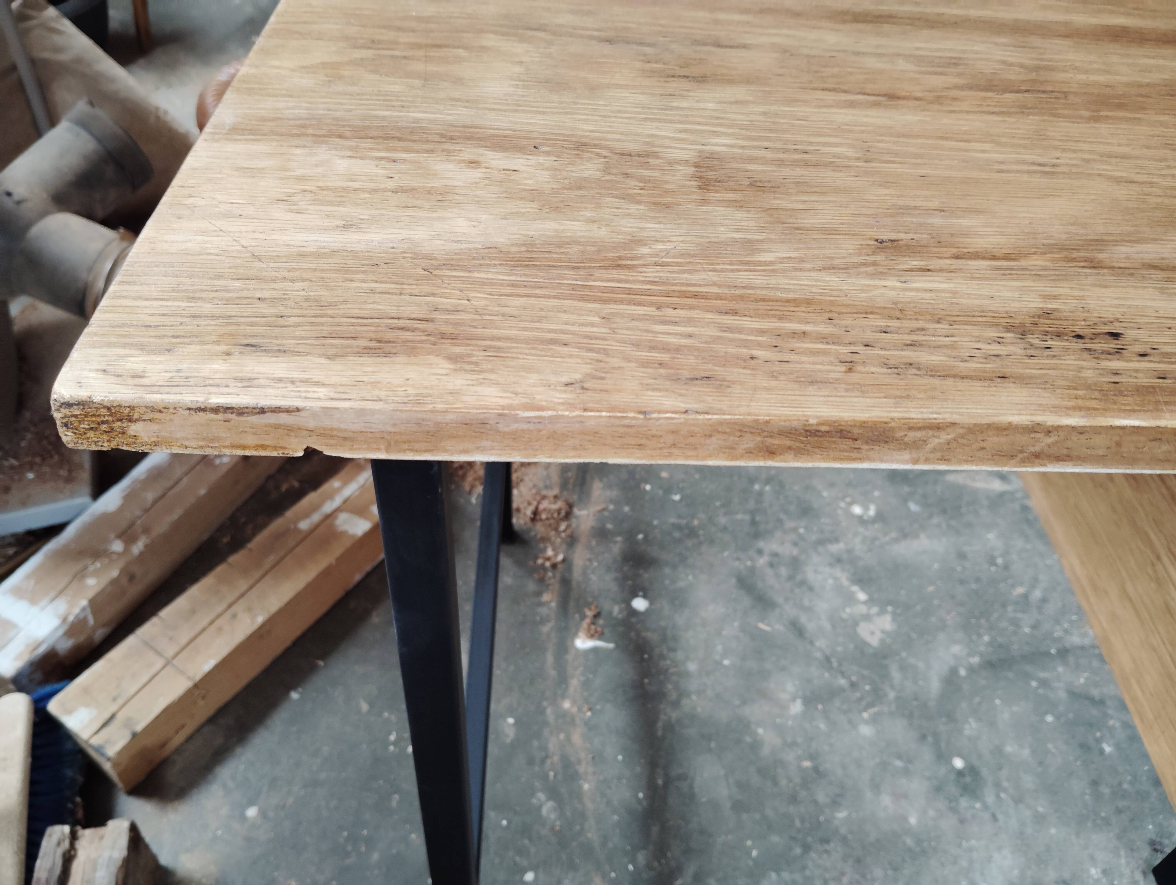 Bureau moderniste ou industriel
