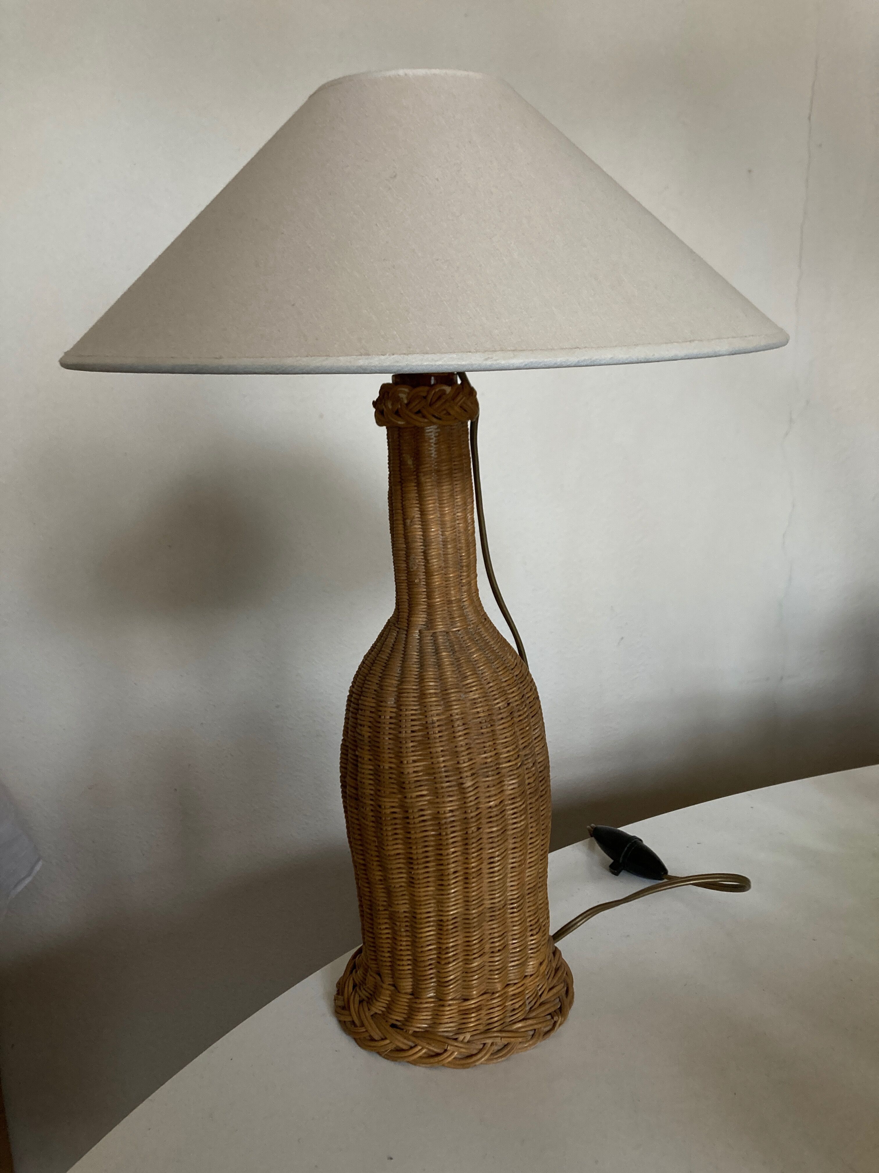 Lamp cabanon Provence in woven wicker basket weavers 1950