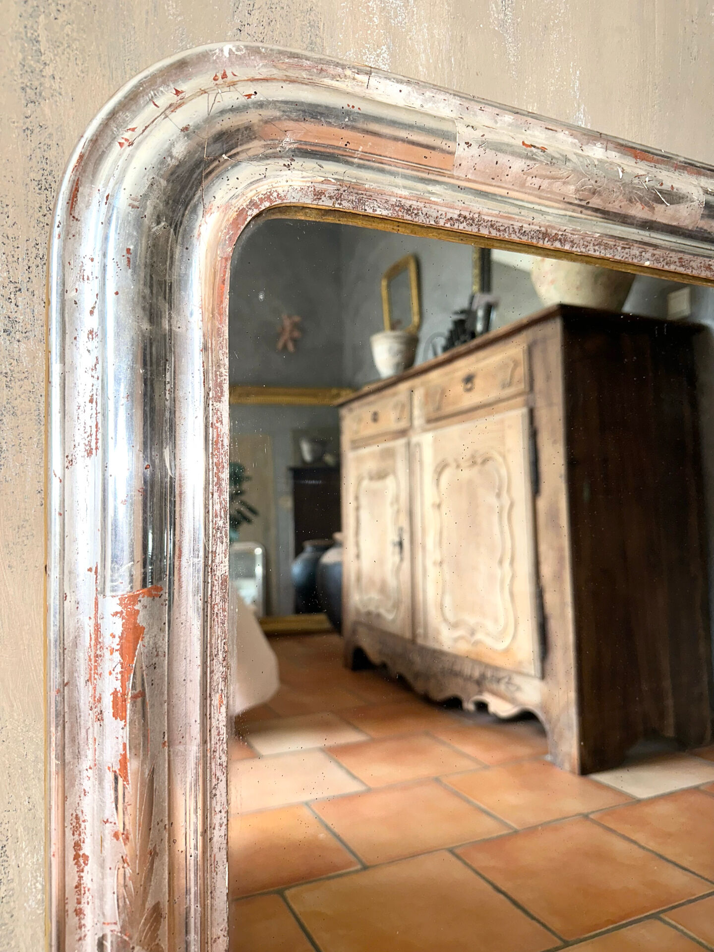 Miroir Louis-Philippe ancien en feuille d’argent, XIXème