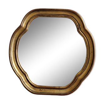 Vintage quadrilobed mirror in gothic style, 32 cm