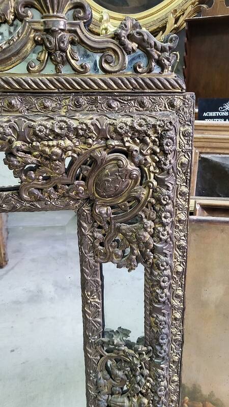 ANCIENT MIRROR WITH PARCLOSES FROM THE NAPOLEON III ERA