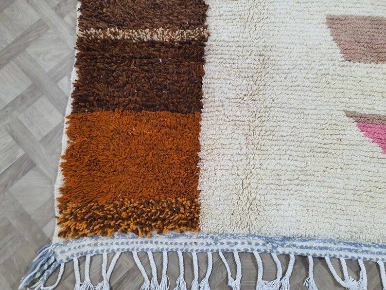 Authentic traditional handwoven Berber rug size 1.4/2.6 m