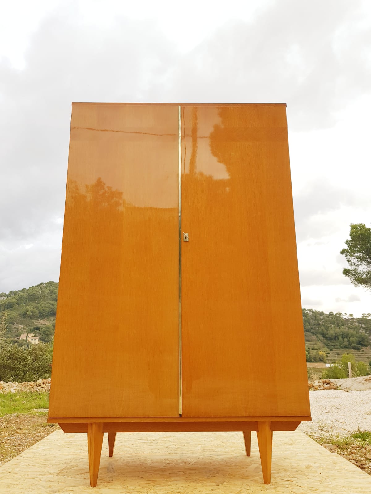 Walk-in wardrobe vintage 70s, compass, clear beech feet