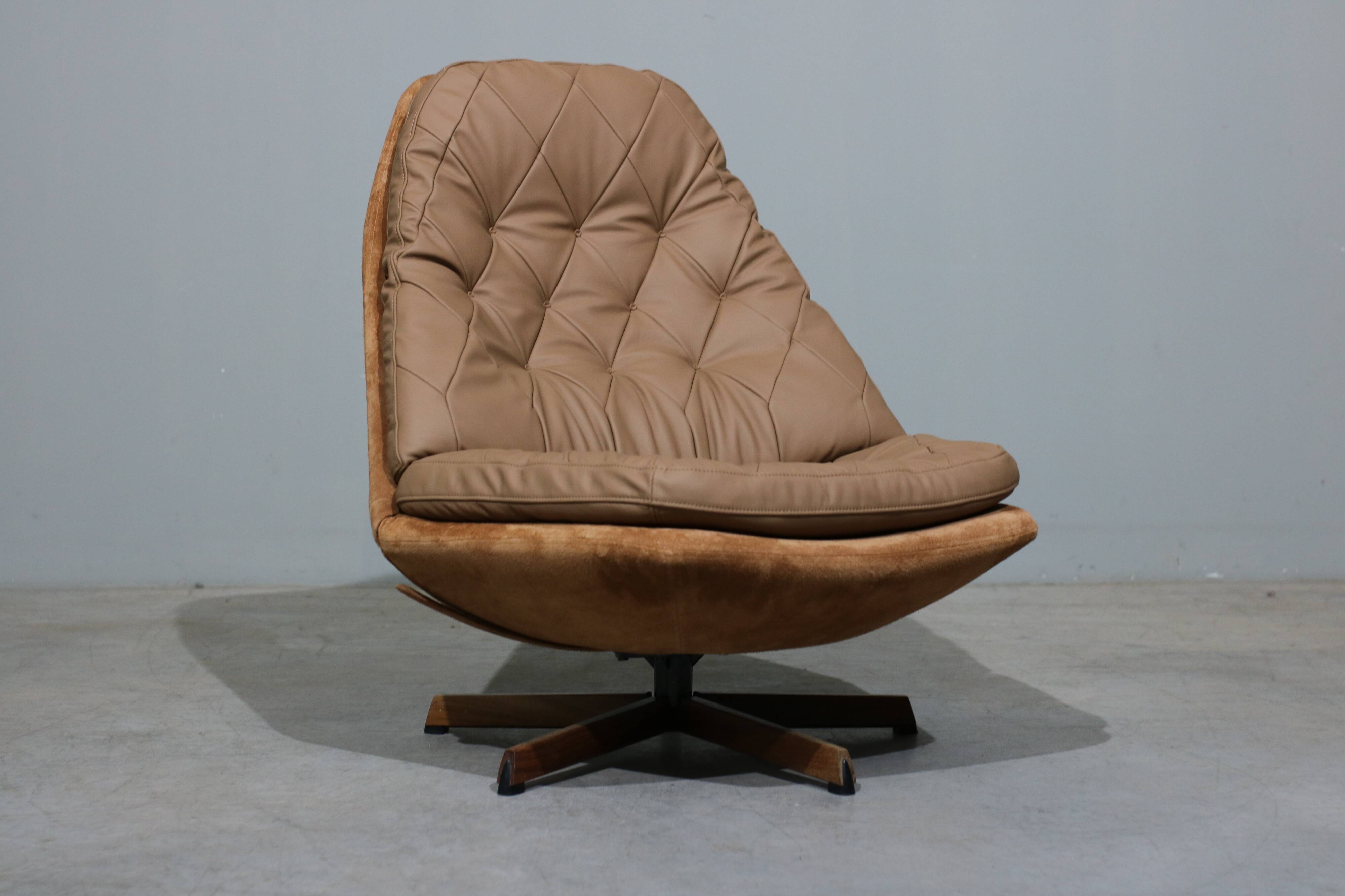 Mid-Century Danish Swivel Easy Chair from Madsen & Schubel, 1960s