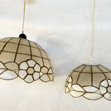 Mother-of-pearl suspensions