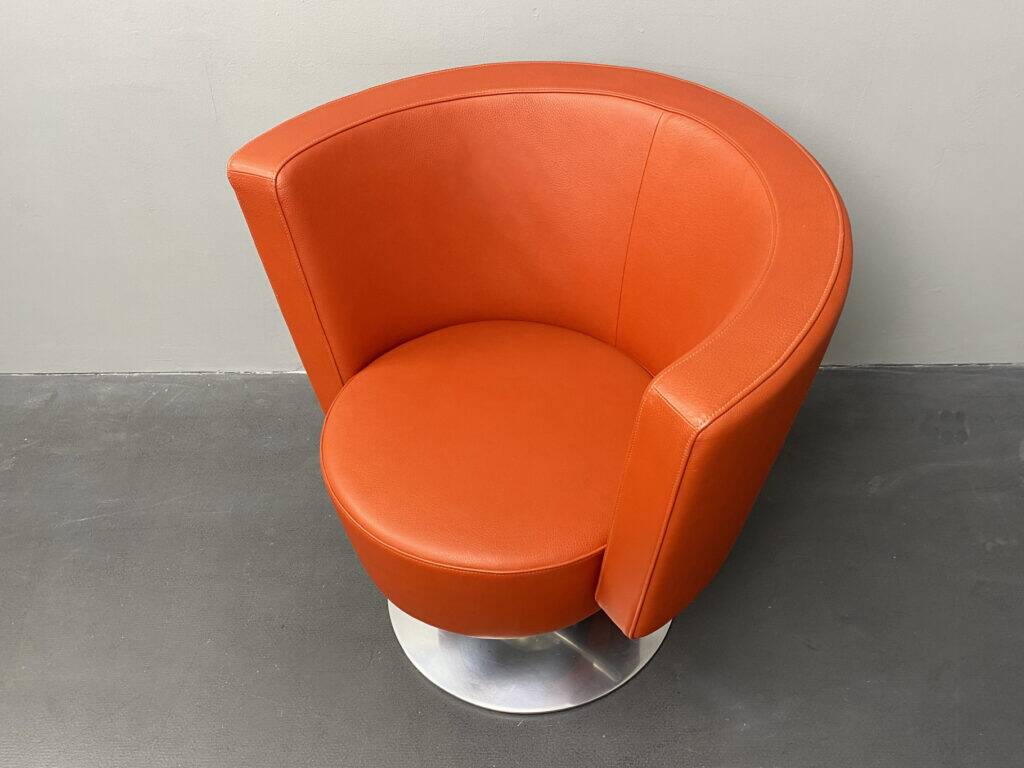 Fauteuil pivotant Circo en cuir rouge par Peter Maly pour Cor, Allemagne, années 1990