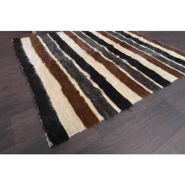 Vintage Turkish Hand-Knotted Wool Cotton Beige Kilim Area Rug 127x140