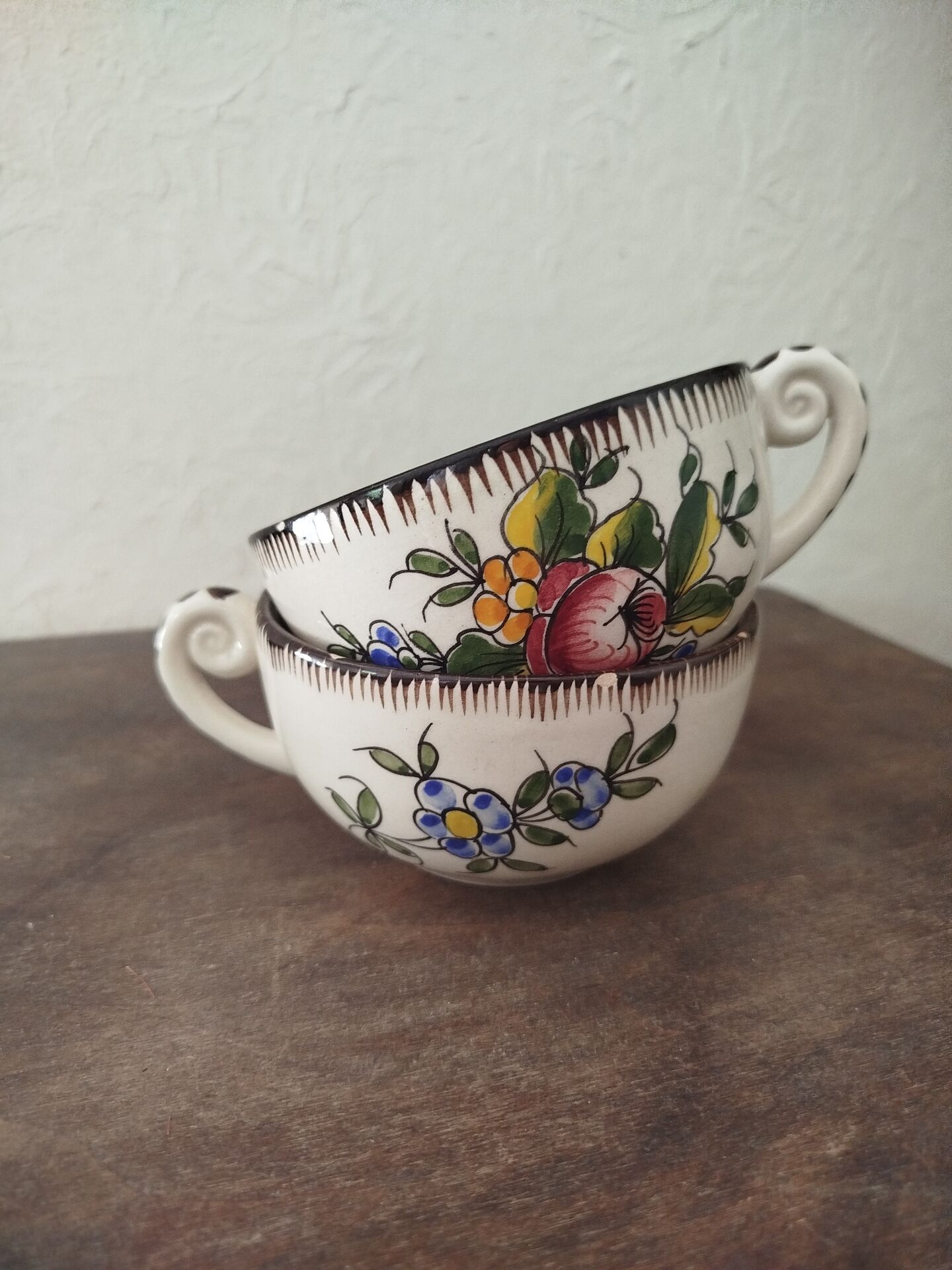 Set of 2 mugs