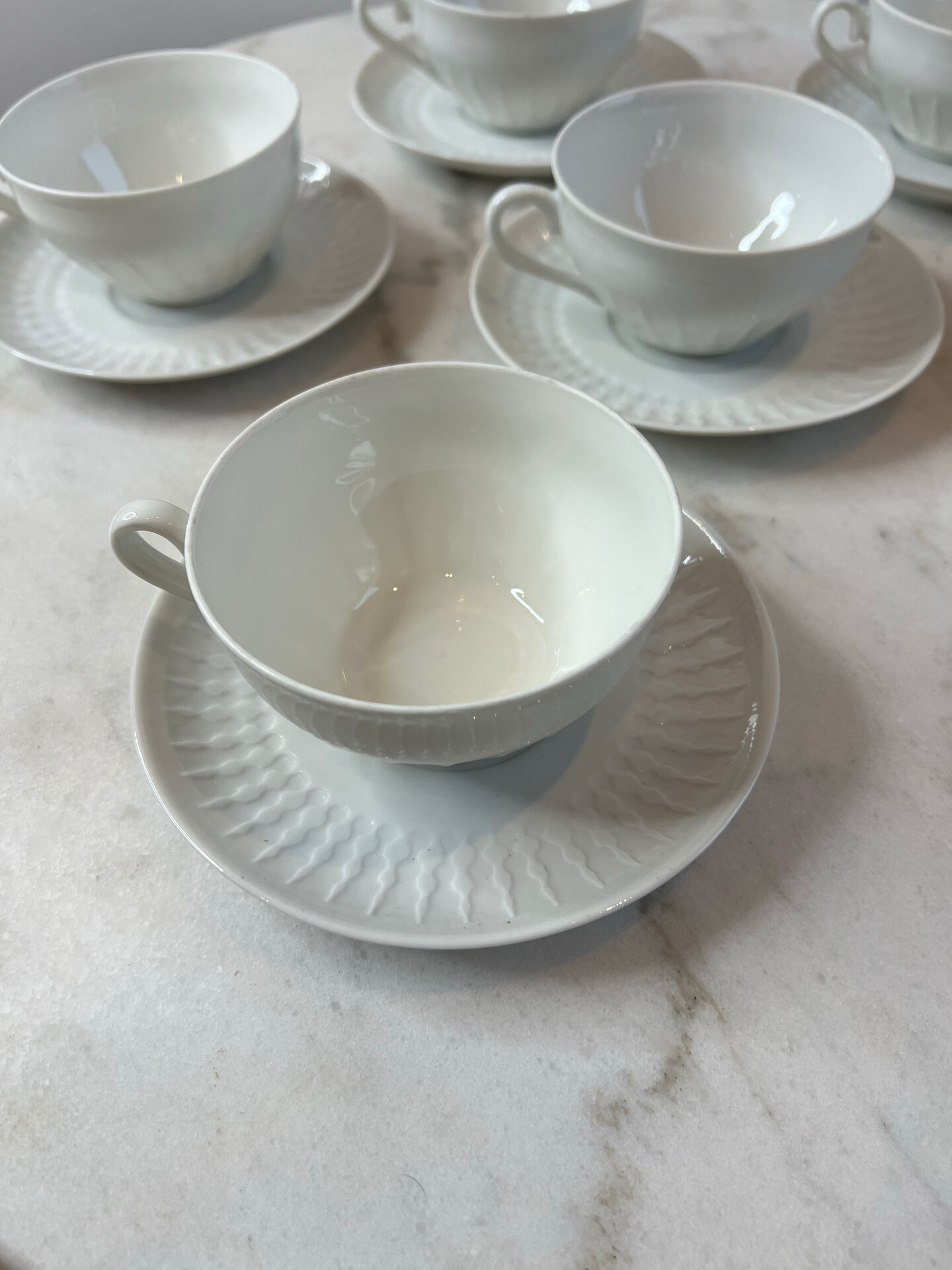 Set of 6 porcelain cups and saucers F. Chauvigny