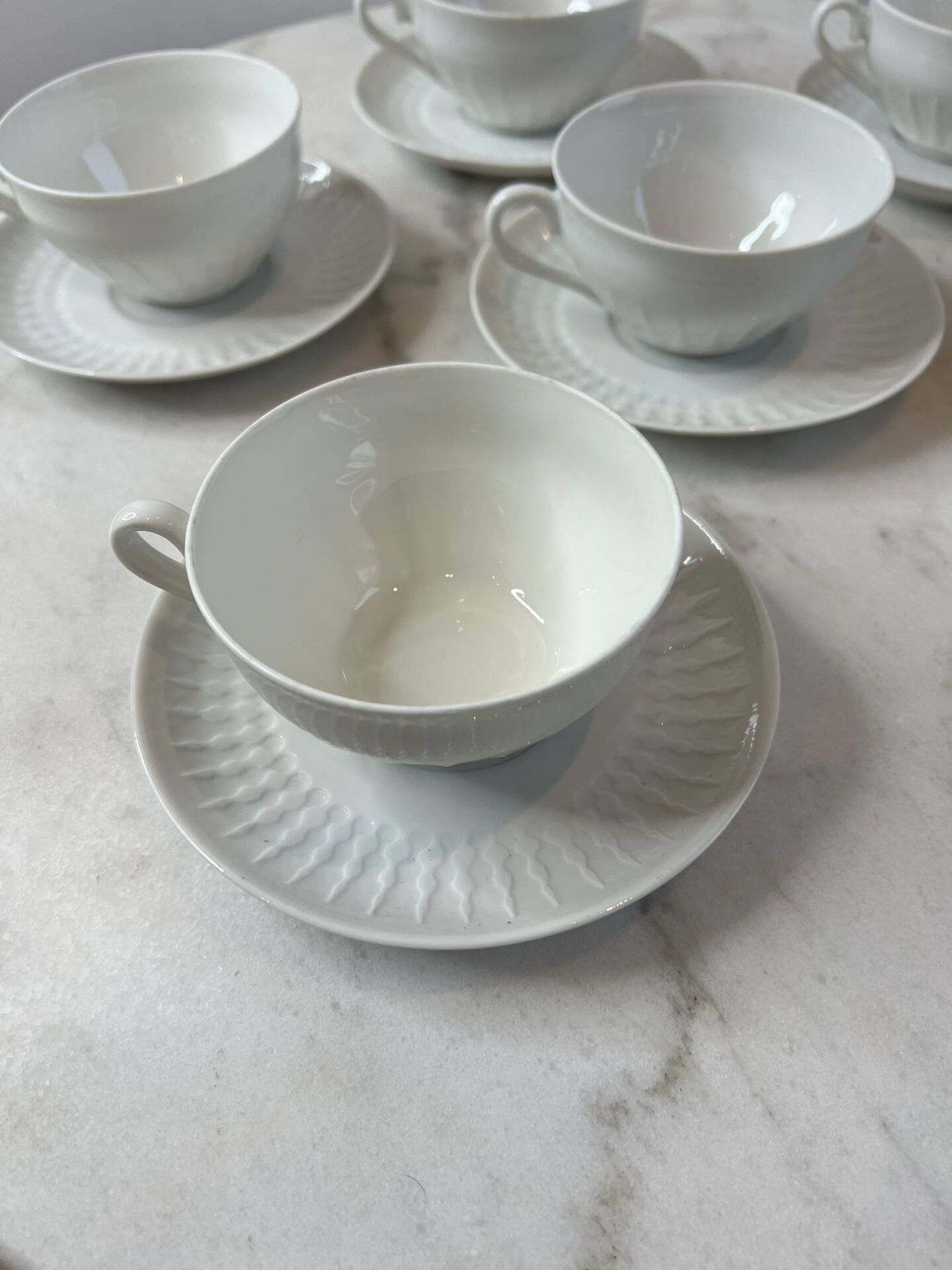 Set of 6 porcelain cups and saucers F. Chauvigny