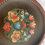 Assiette en bois peinte à la main de karnten Autriche vintage