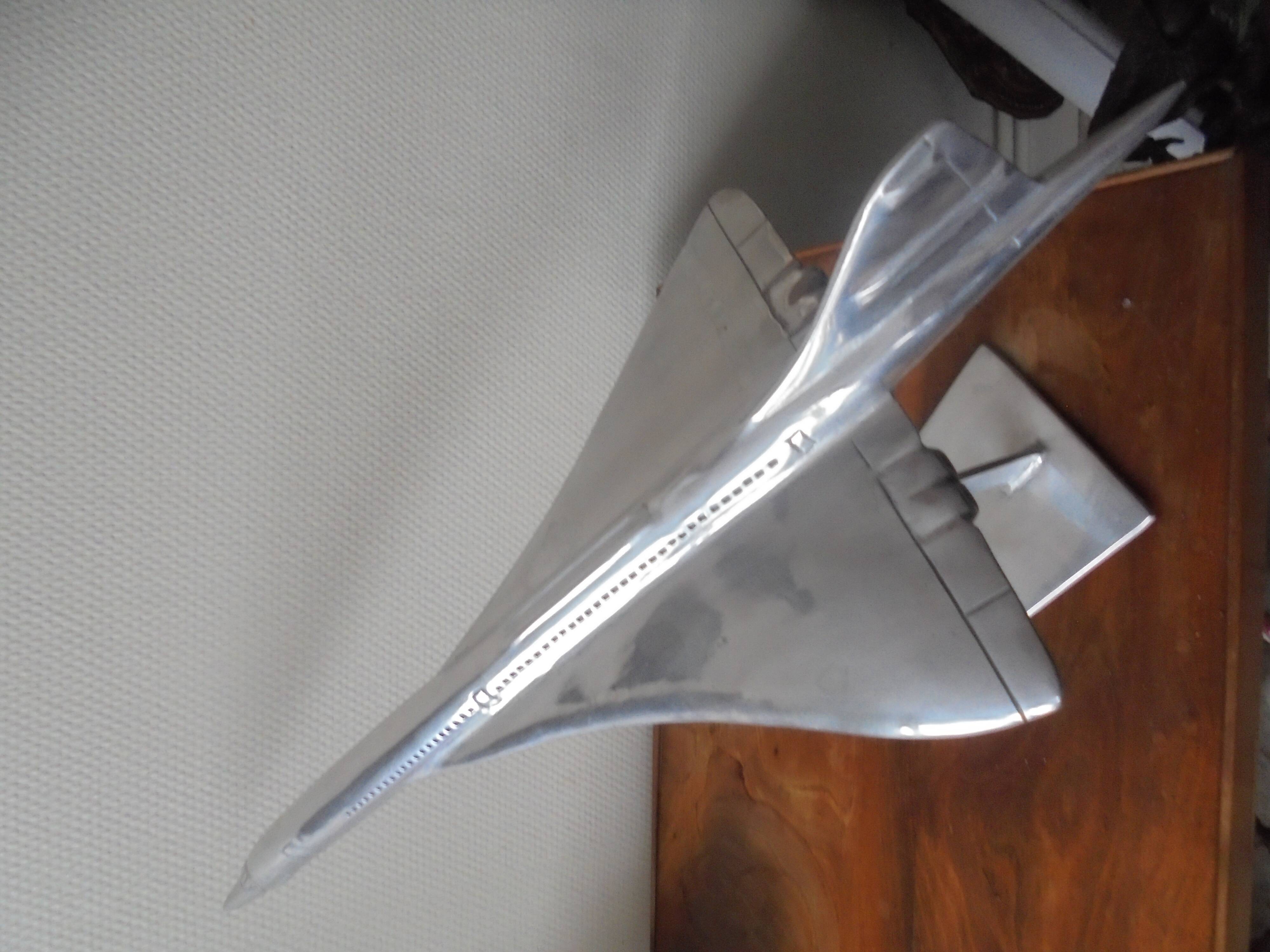 concorde plane, chrome metal