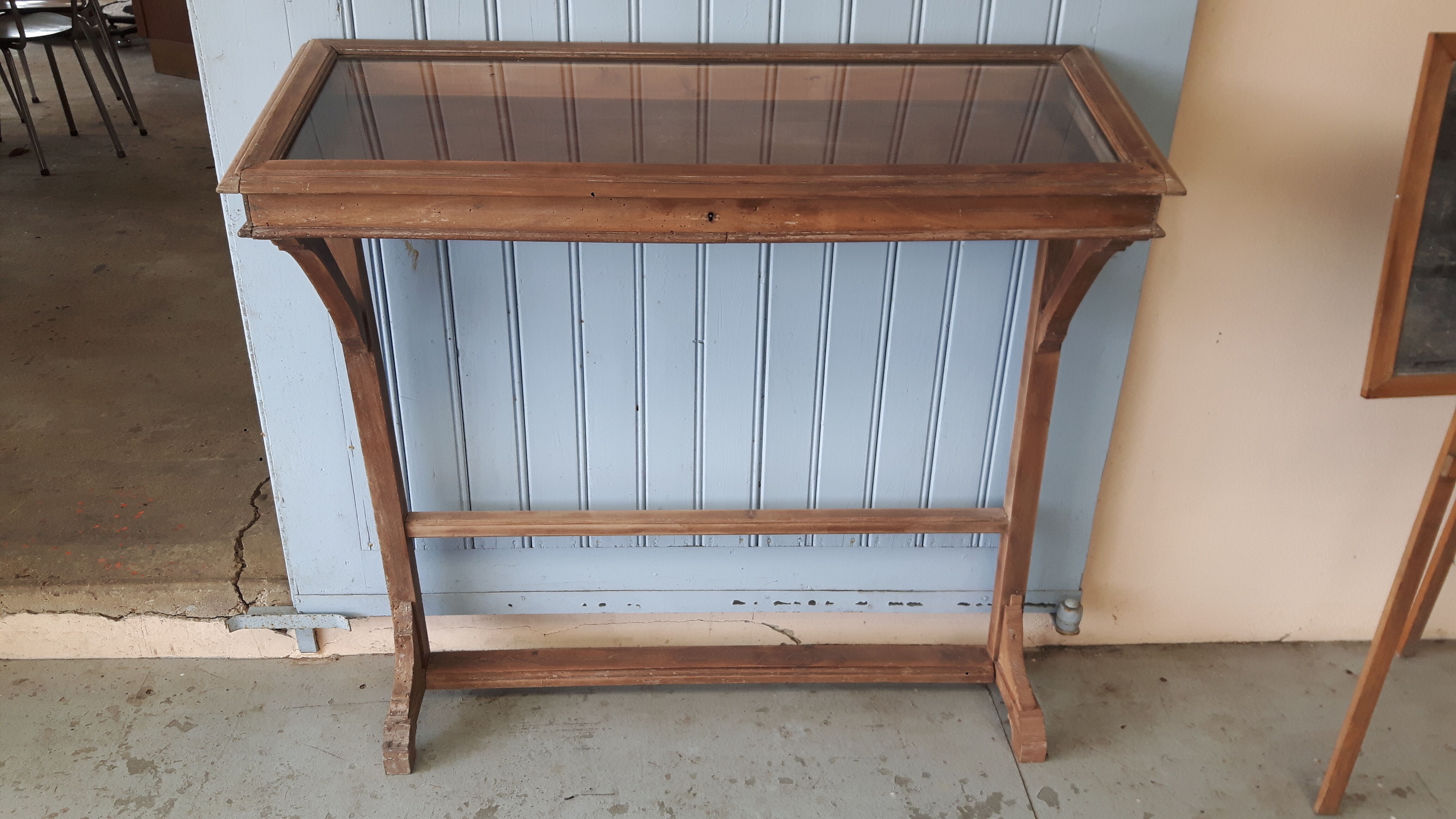 Old jewelry showcase