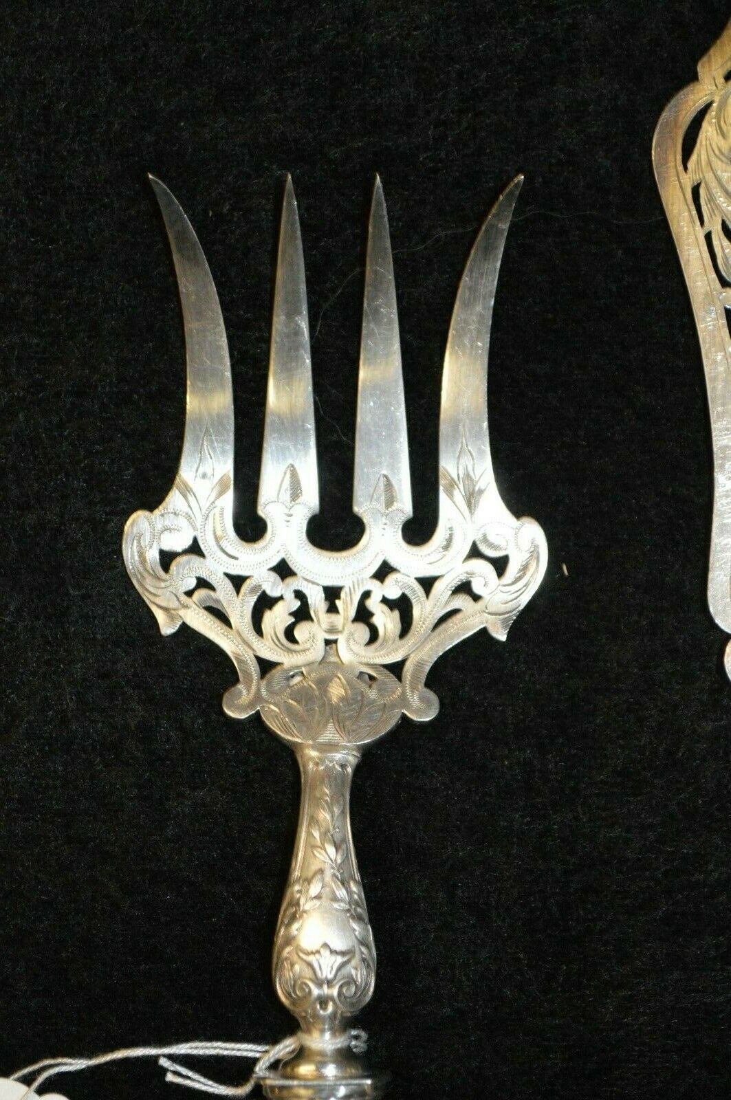 Solid silver fish cutlery pair