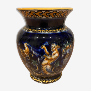 Earthenware vase of Gien