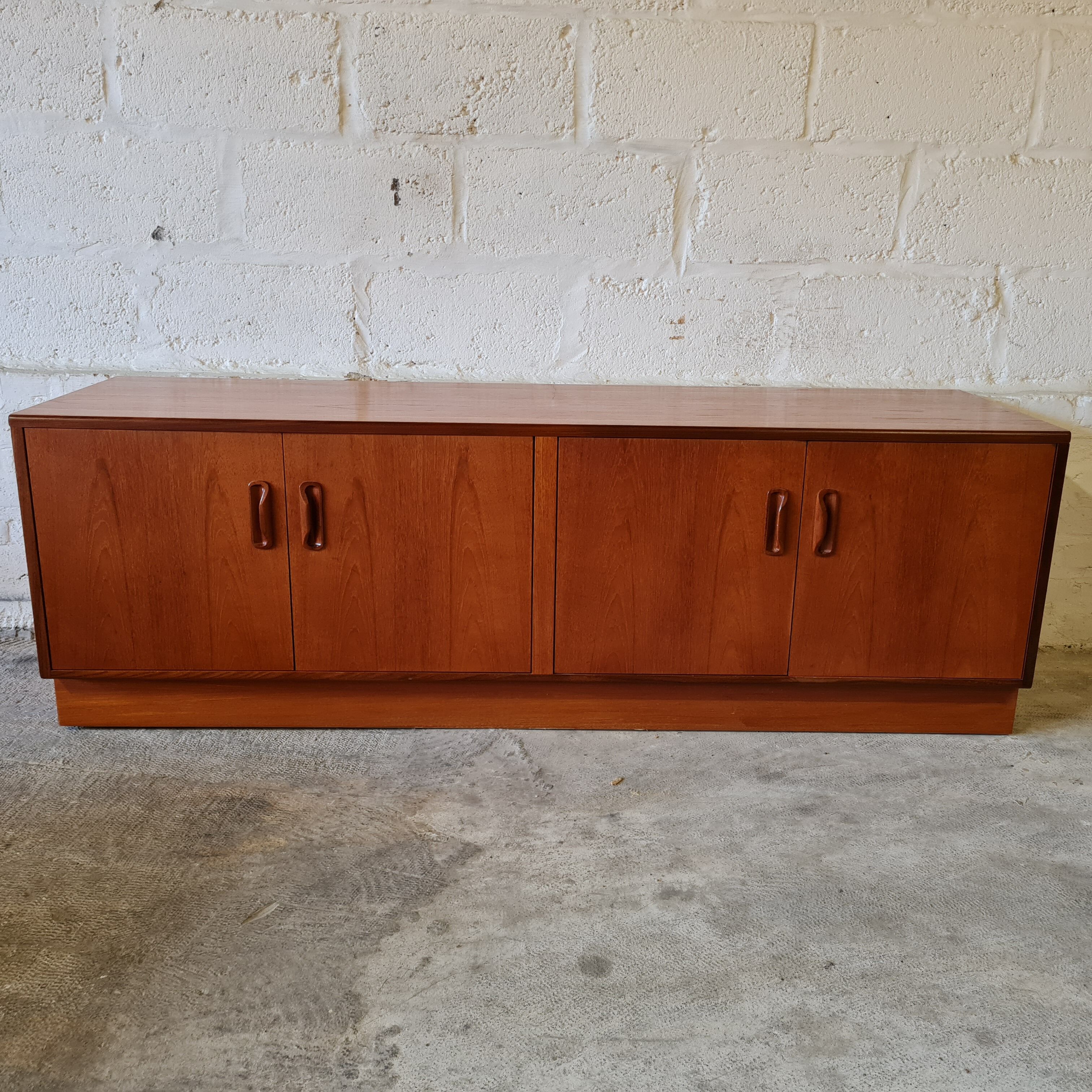 Teak sideboard G-Plan from the 70s