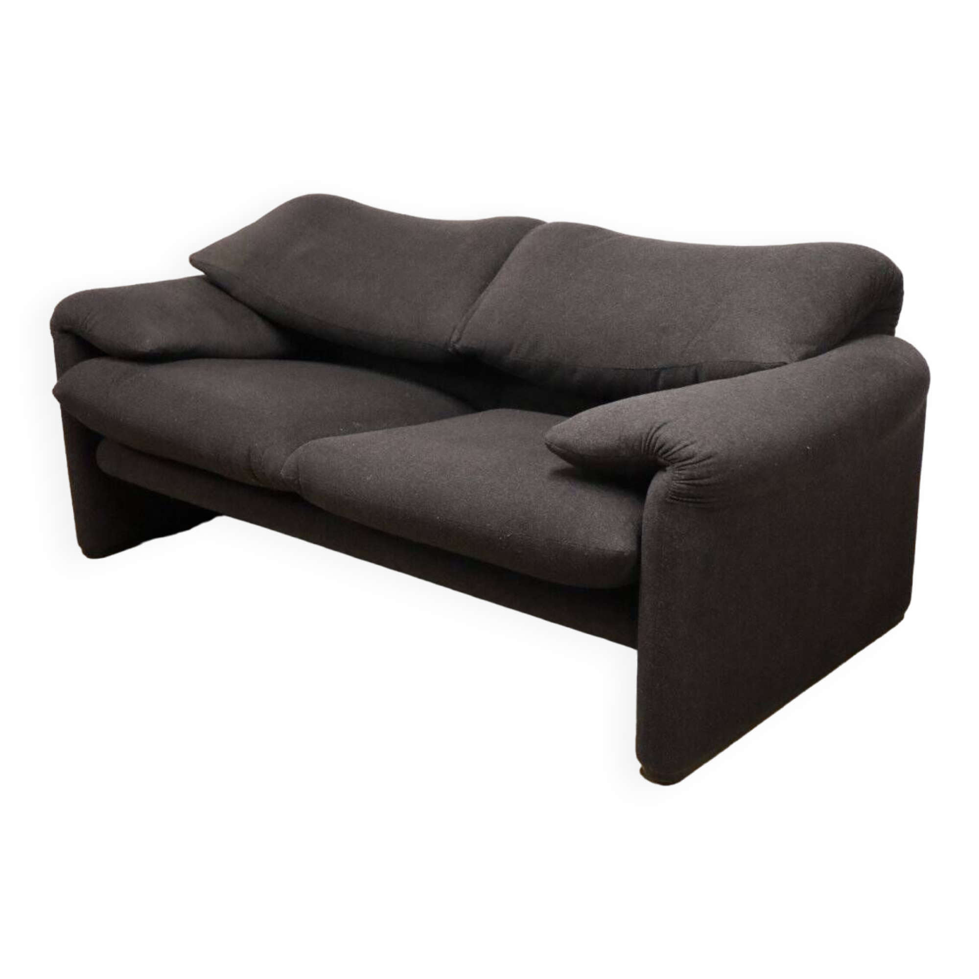 “Maralunga” sofa by Vico Magistretti for Cassina in tweed
