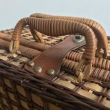 Wicker picnic basket