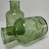 Deux vases verre moulé texturé vert années 70