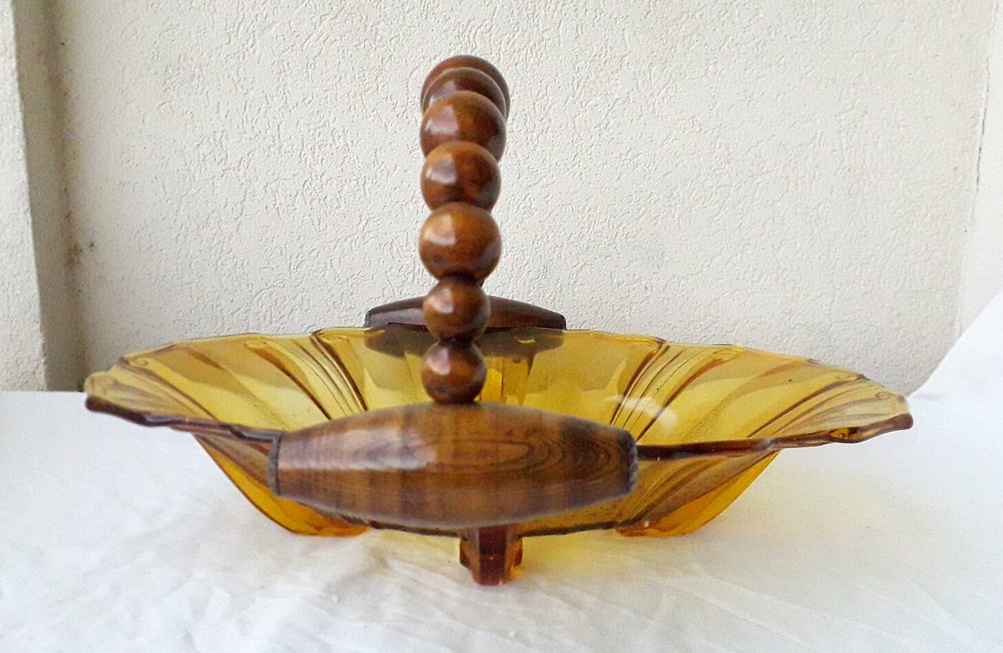 Plat en verre et bois