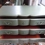 Crossbow chest of drawers