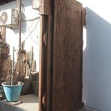 Indian door in old teak piece and patina of origin