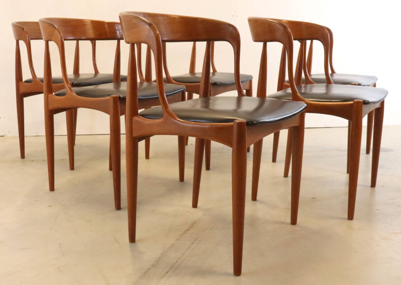 Set of 6 chairs Johannes Andersen voor Uldum stoelen -