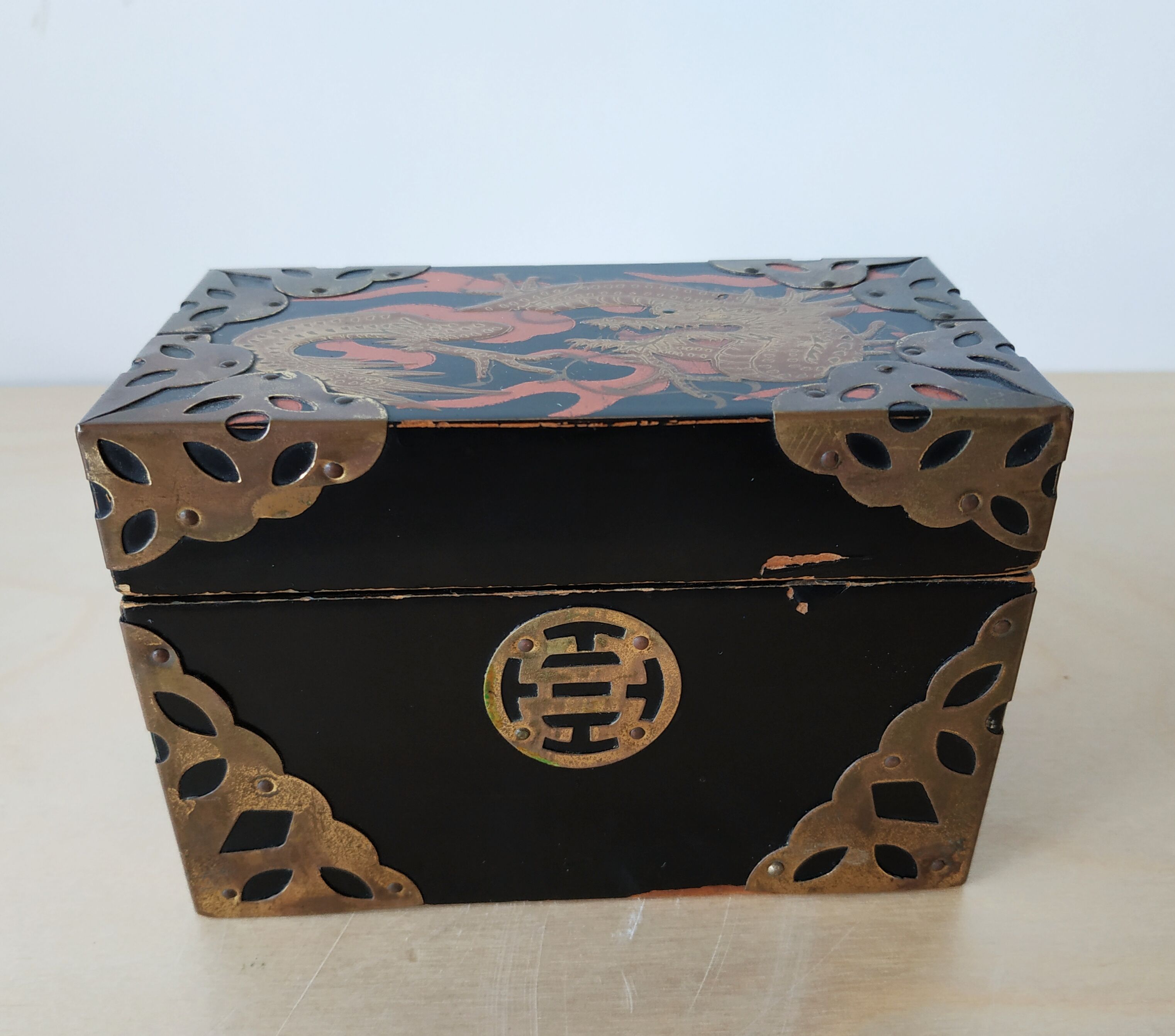 4 boîtes - Chine et laque Japon