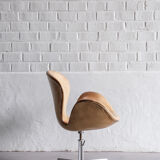 Swan chair by Arne Jacobsen 1971