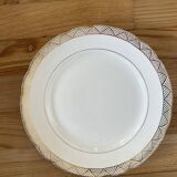 Flat plates with gold decoration