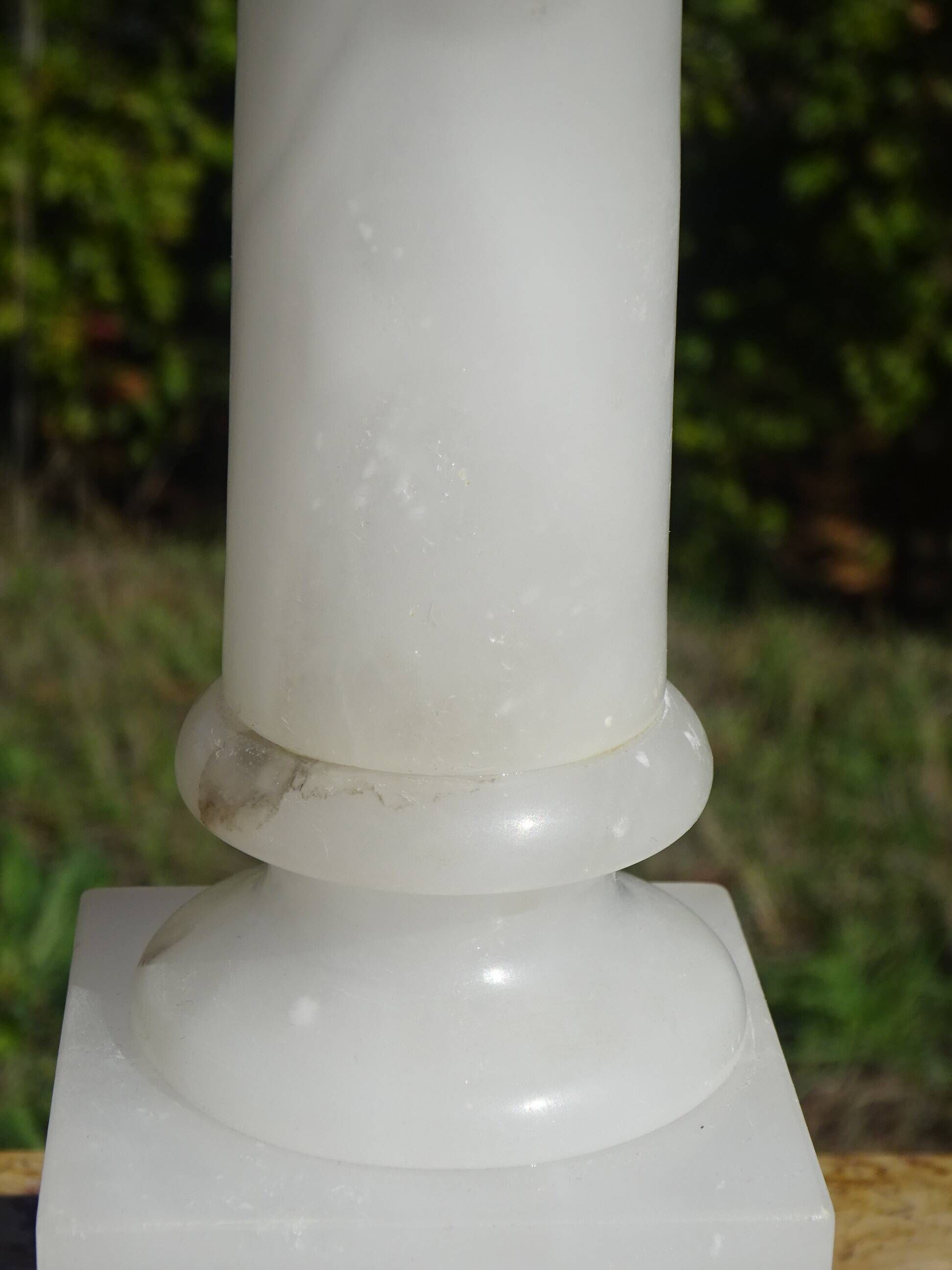 Alabaster lamp