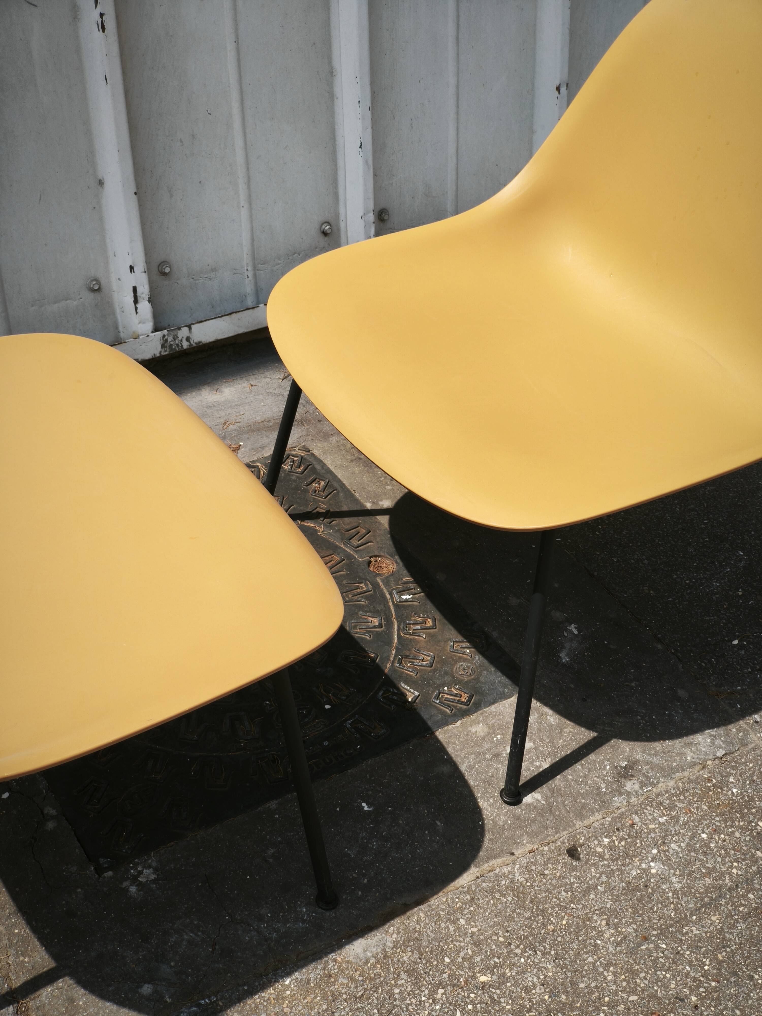Pair of Fiber Lounge armchairs, Muuto