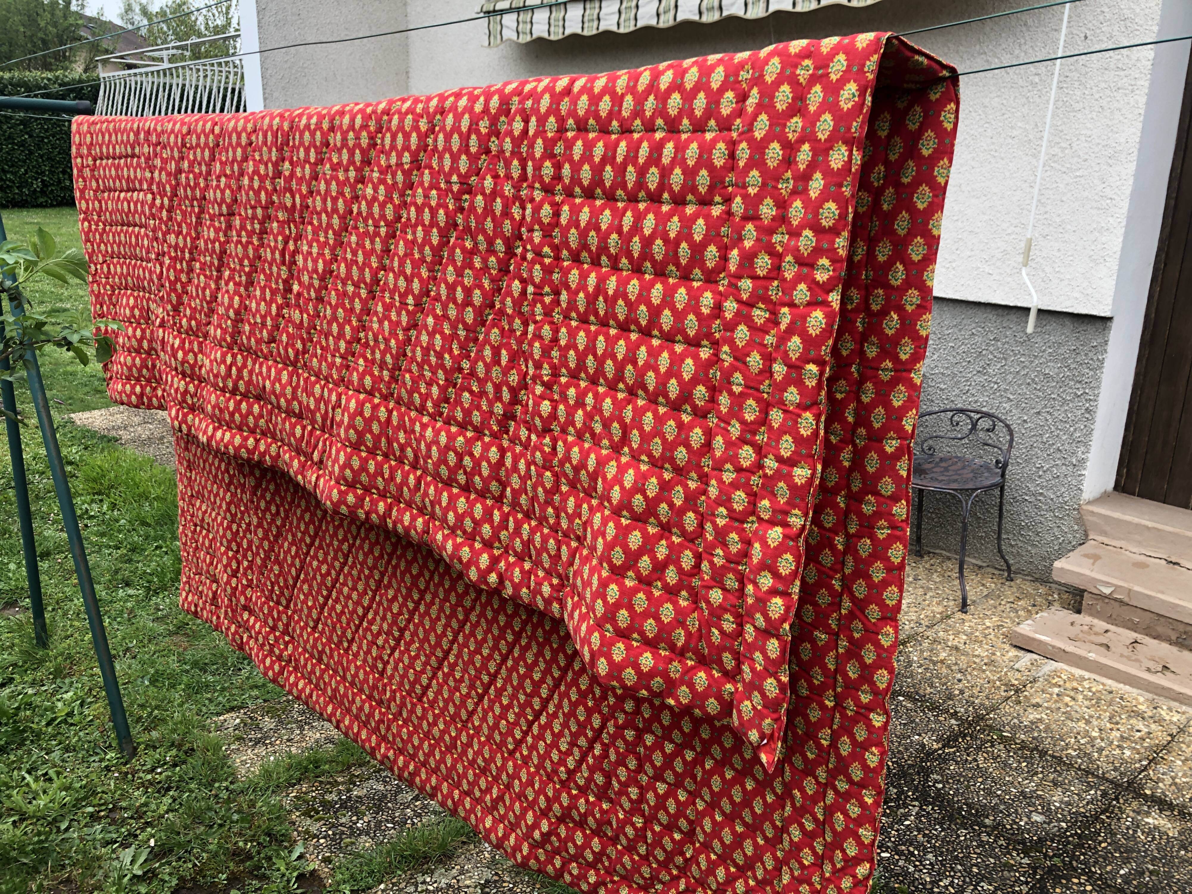 Provençal plaid boutis - old bed cover