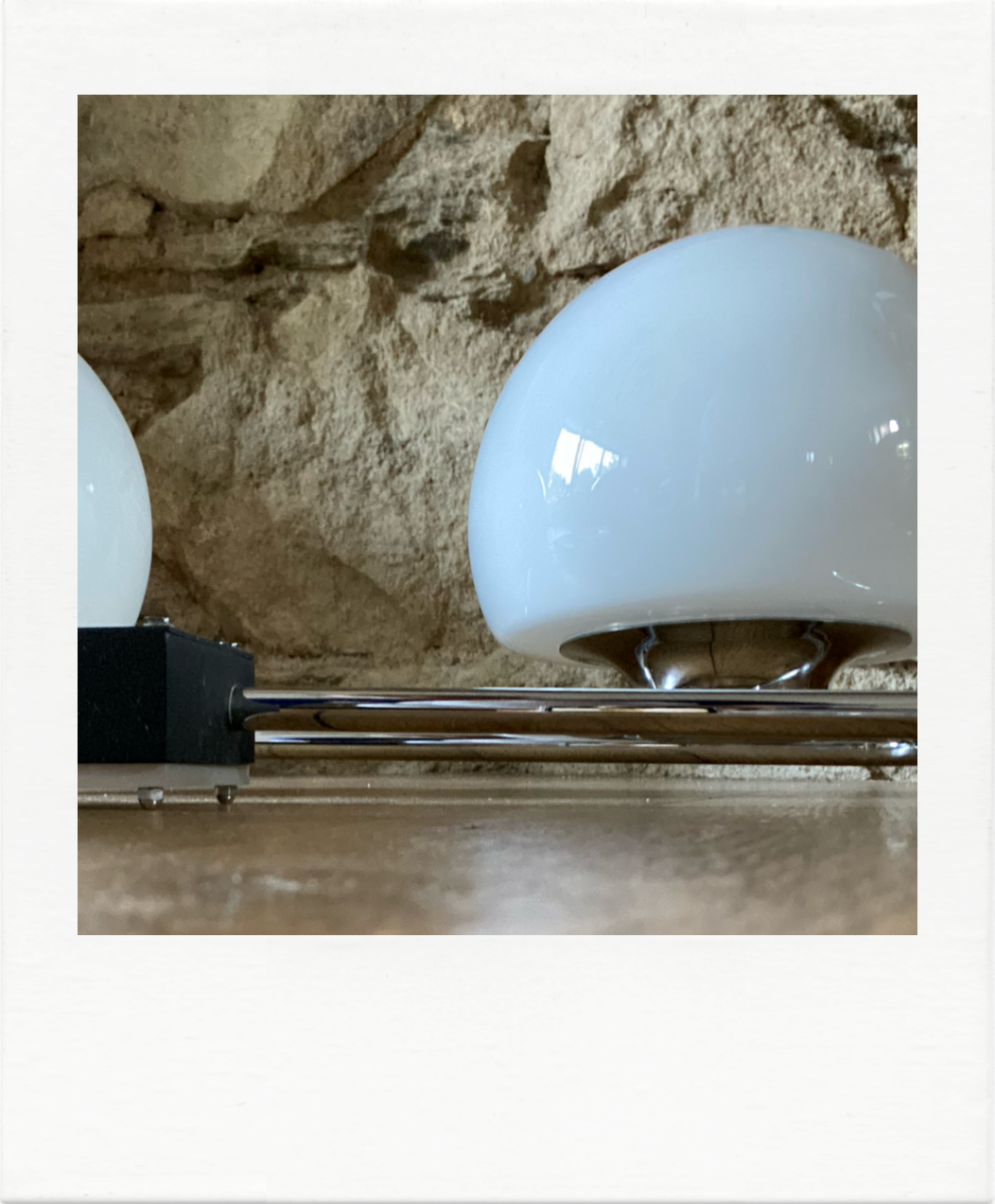 Lustre chrome et opaline années 70