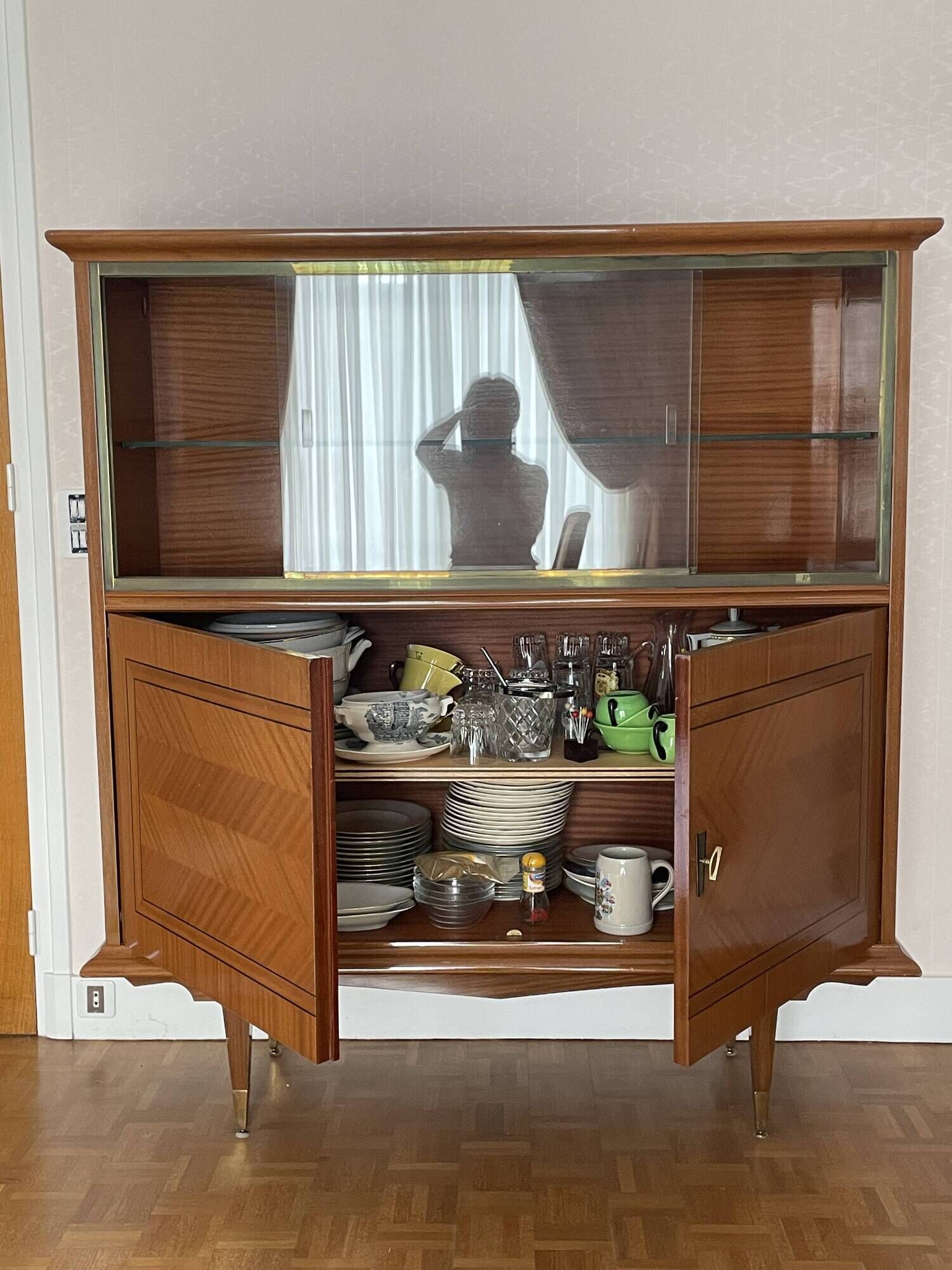 Buffet vitrine vintage bois et laiton
